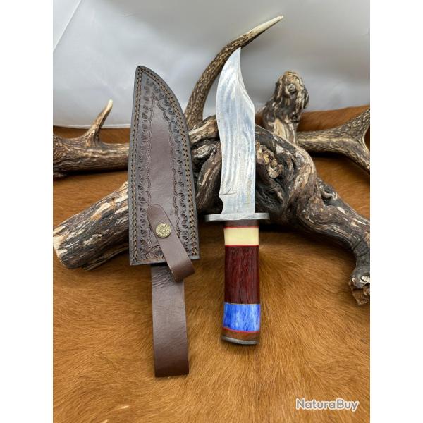 Couteau Bowie lame acier Damas Poli manche en Noyer et Os ref NBC30
