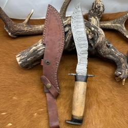 Couteau Bowie lame acier damas 256 couches manche en Bois ref NBC32