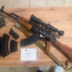 Carabine FEG SA-85M Calibre 7,62x39 (Version civile AK47 Hongroise) &eacute;quip&eacute; avec lunette bi&eacute;lorusse