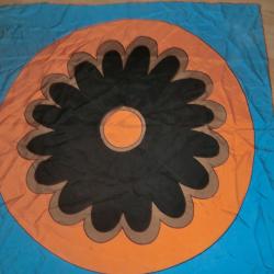 carr&eacute; foulard vintage roulott&eacute; 100% soie  pierre cardin paris  77 X 73 cm