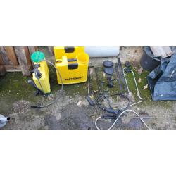 Cuve de pulv&eacute;risateur &agrave; dos Berthoud cosmos 18 pro et pi&egrave;ces