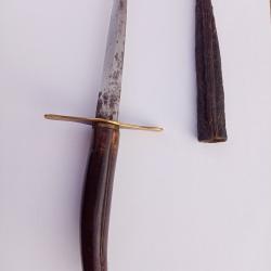 Ancienne dague de vertu ou pique couilles