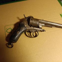 Revolver chamelot devigne a broche a restaurer