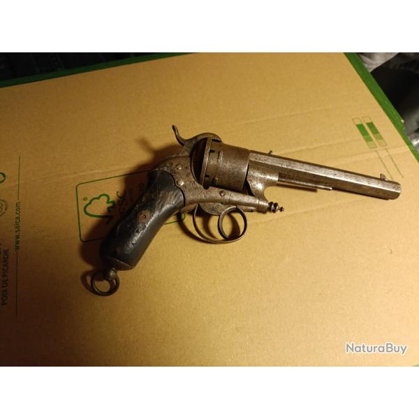 Revolver chamelot devigne a broche a restaurer
