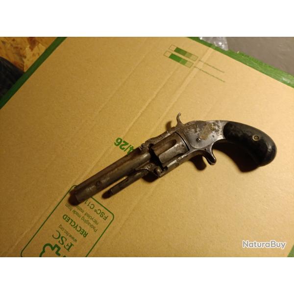 Smith et Wesson mod�le 1 1/2 cal 32 rf
