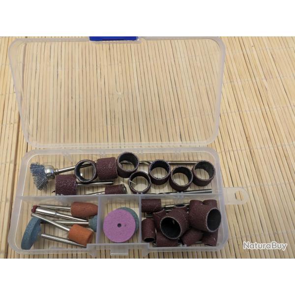 1 coffret d' accessoires pour micro-outil (type dremel)