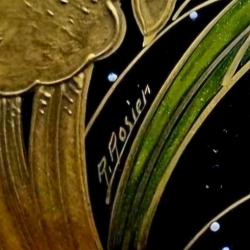 Bo&icirc;te ancienne  porcelaine Limoges Sign&eacute;e R. Rosier - d&eacute;cor iris et libellule Art Nouveau,aprox.15cm