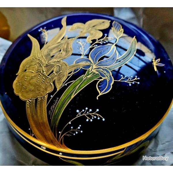 Bo�te Porcelaine Limoges Sign�e R. Rosier - d�cor iris et libellule Art Nouveau,aprox.15cm