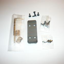 Adaptateur (5 slots) pour bande ventil&eacute;e de fusil ( superpos&eacute; ) + 4 visses de rechange