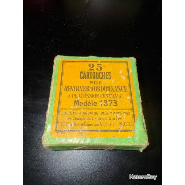 1 BOITE DE MODELE 1873  AVEC 25 CARTOUCHES ORIGINALES