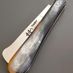 ANCIEN COUTEAU DE M&Eacute;TIER, TARRY LEVIGNE, THIERS, XX&egrave;me, manche CORNE.