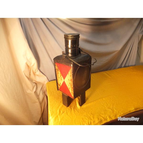Tr�s belle et tr�s rare lampe SNCF.  Beaux souvenirs, du temps des trains � vapeur.