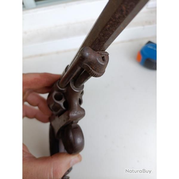 Revolver syst�me Abadie de fabrication belge a restaurer