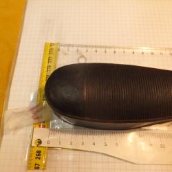 Plaque de couche de fusil de chasse.                                                             (3)