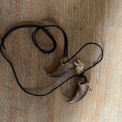 Collier griffes ours