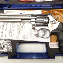 Revolver Smith & Wesson 617-6 Cal.22LR 6" 10 coups Inox CATB