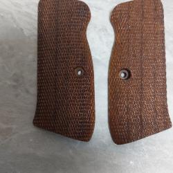 Plaquettes Bois partiellement quadrill&eacute;es de crosse Beretta 92 et 96 GRIPSA4U