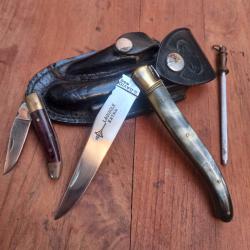 Joli Couteau LAGUIOLE EXTRA G.DAVID Manche en Corne avec &Eacute;tui en cuir + ptit Laguiole + Aiguiseur