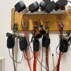 Astro 320 Us + 5 colliers DC 40 us Avec chargeur , r&eacute;vise et en &eacute;tat de marche .