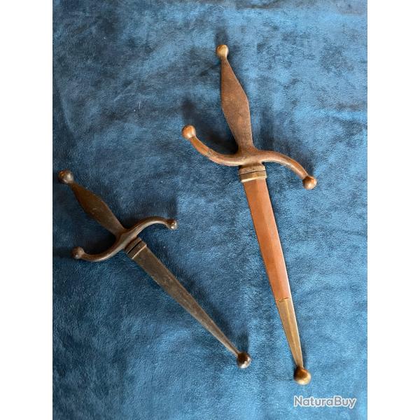 Lot de deux stylets anciens