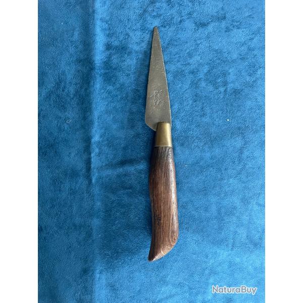 Ancien couteau, outil de bourrelier, cordonnier, sellier Blanchard
