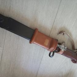 Ba&iuml;onnette kalashnikov pour AKM, AK74 ? Russie ?