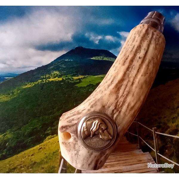 Couteau de poche Opinel 10 bois de cerf ( le chien)