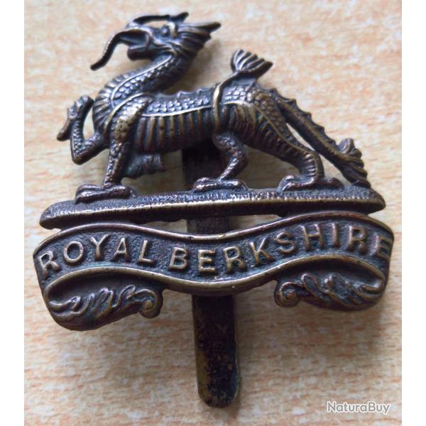 Insigne b�ret cap badge Anglais WW2 du R�giment Royal Berkshire