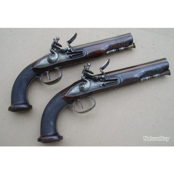 Paire de pistolets � silex