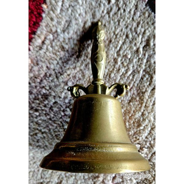 Cloche ancienne en laiton massif - ann�es 1940/1950 - son clair - d�co vintage