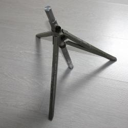 Tr&eacute;pied tubulaire pour optique Russe