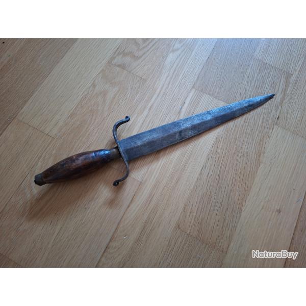 Ancienne dague de chasse v�nerie XIXE / XXE ?