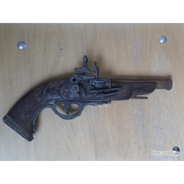 Pistolet ancien 17eme si�cle