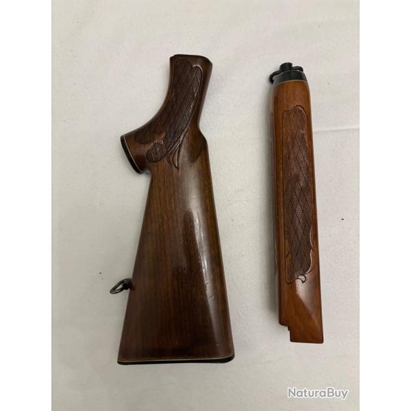 Crosse et devant Remington 742