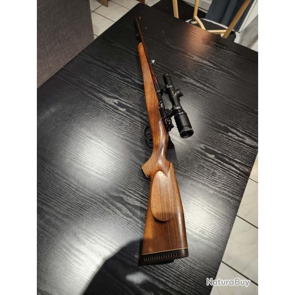 Carabine � verrou 9,3x62 avec lunette de battue Nikon sur montage pivotant