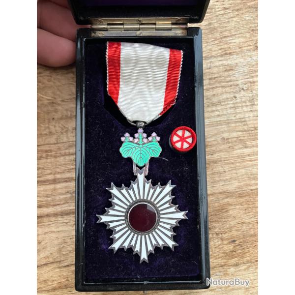 Médaille japonais Soleil Levant 5me classe - ww2 - militaria ...