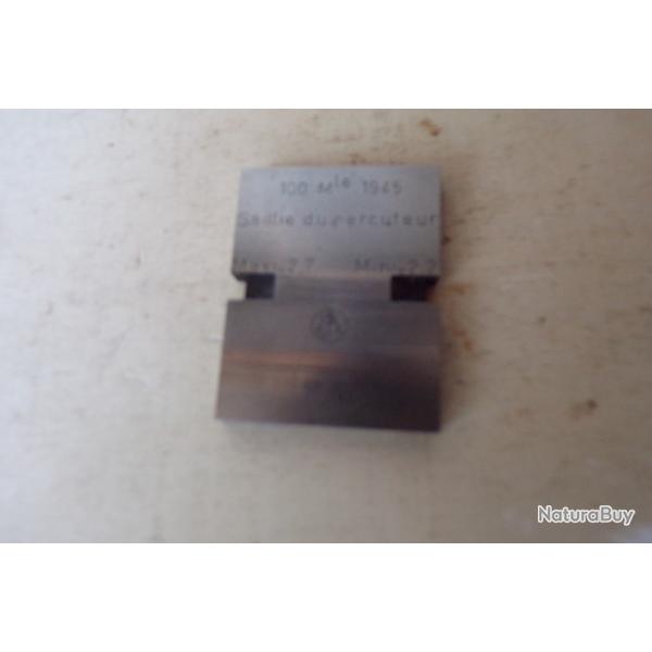 OUTIL DARMURIER :  SAILLIE DU PERCUTEUR POUR 100 MM MLE 1945