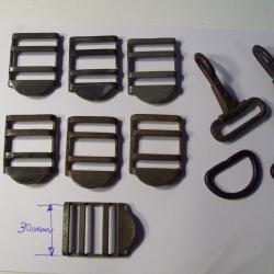 militaria ww2 U.S. lot de boucles et crochets U.S. pour r&eacute;paration ou manque pour havresac ou autre