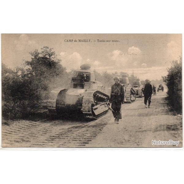 CPA - CAMP de MAILLY - Tanks sur route N�7571