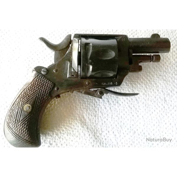 Petit Bulldog Cal 320