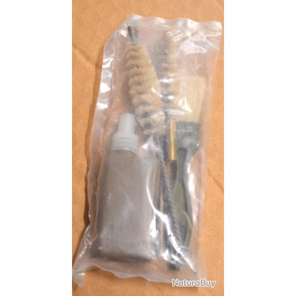 Ensemble pour trousse de nettoyage arm�e francaise