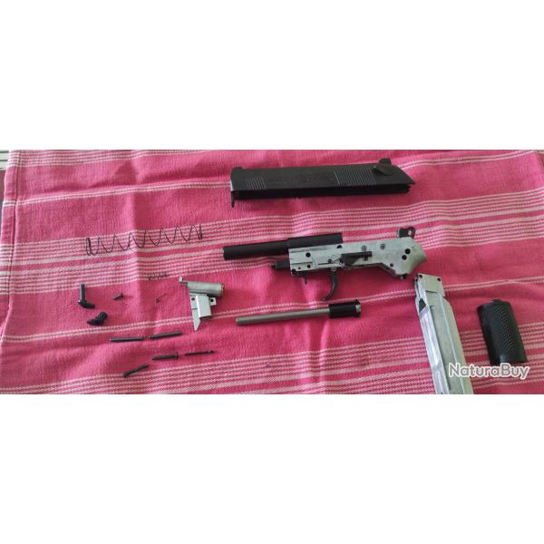 Lot pi�ces d�tach�es pour Beretta Px4 Storm Co2