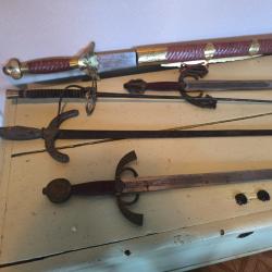 Lot d'&eacute;p&eacute;e divers escrime et d&eacute;corative