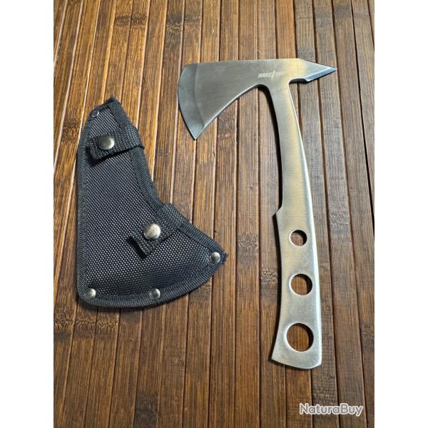PETITE HACHE DE SURVIE TOUT ACIER AVEC �TUIS DE CEINTURE NEUF