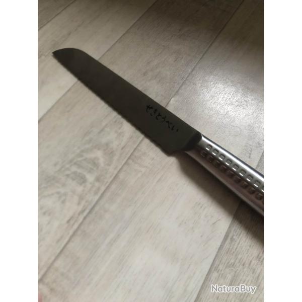 Couteau pain cuisine