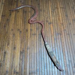 BELLE ARME BLANCHE D'AFRIQUE TRIBALE