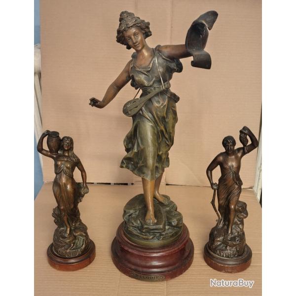 Lot de 3 status en r�gule sign�es (Ahmed, M�lodie, Marika)