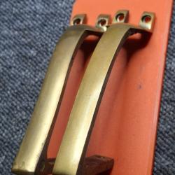 Lot de 2  Armartures crosse Poudre noire Cal 36 dans l'&eacute;tat.