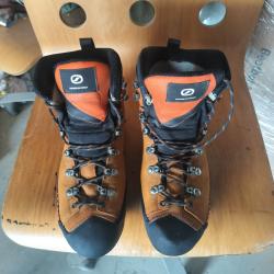 Chaussures alpinisme montagne