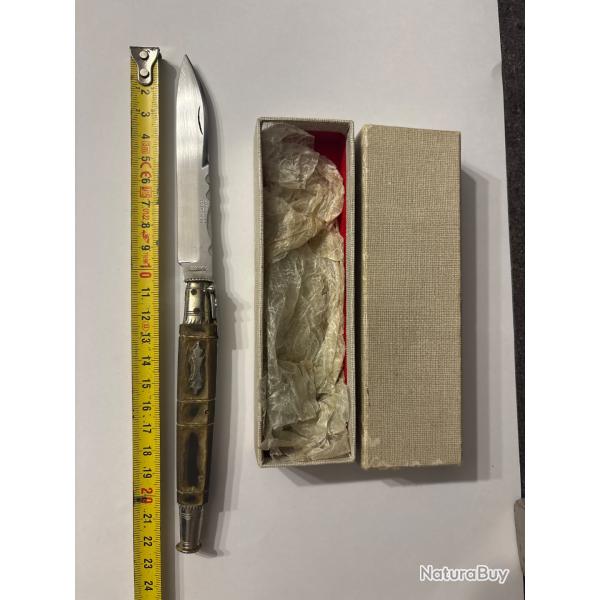 Ancien couteau artisanal fait main